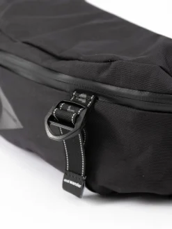 HEATHER WAIST BAG BLACK | and wander Flash Sale